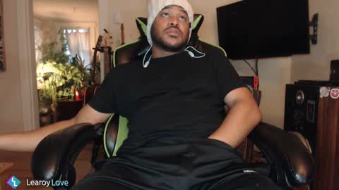 Learoy online show from December 11, 11:32 pm