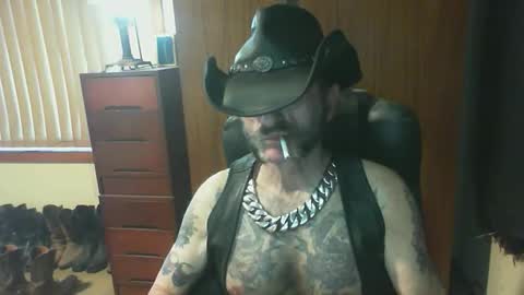 leathergreaser online show from March 24, 8:59 pm