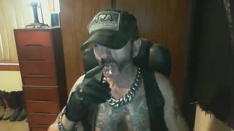 leathergreaser online show from February 8, 7:45 am