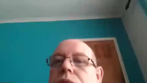 Snapshot of leatherpants68 chatting on October 9, 7:36 am leatherpants68 online show from October 9, 7:36 am