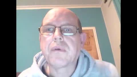 Snapshot of leatherpants68 chatting on October 28, 5:03 pm leatherpants68 online show from October 28, 5:03 pm