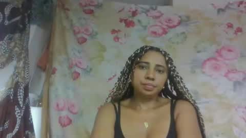 leatiana online show from April 4, 7:32 pm