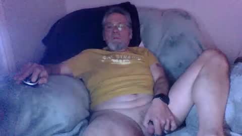 Snapshot of lebranleur71 chatting on February 15, 10:52 pm lesbranleur71 online show from February 15, 10:52 pm