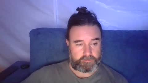 lecheare28 online show from February 24, 7:41 pm