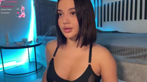 Amelie online show from September 21, 4:55 pm