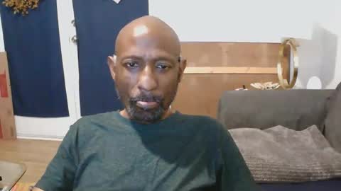 Ebony DeafGuy online show from May 18, 6:19 am