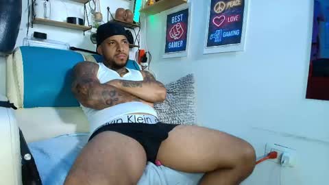 leenar_key online show from May 26, 10:27 pm