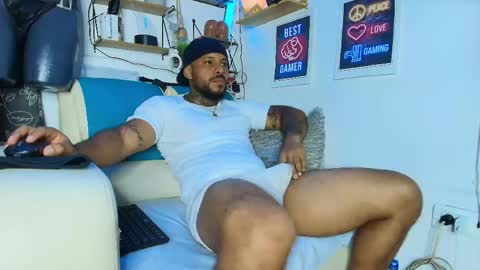 leenar_key online show from May 14, 6:50 pm