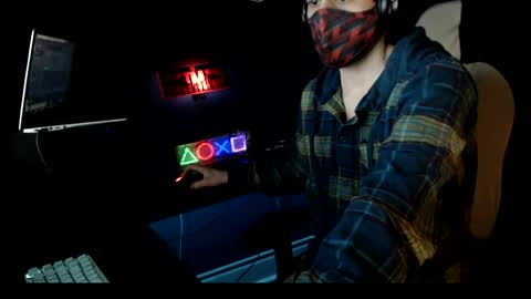 legday online show from April 20, 6:11 pm