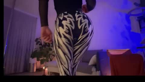 legsylegsinton online show from December 17, 9:21 pm