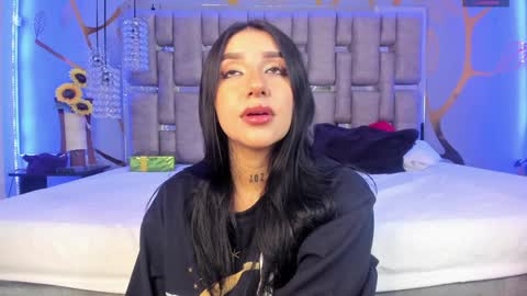 Leia online show from January 4, 11:59 pm