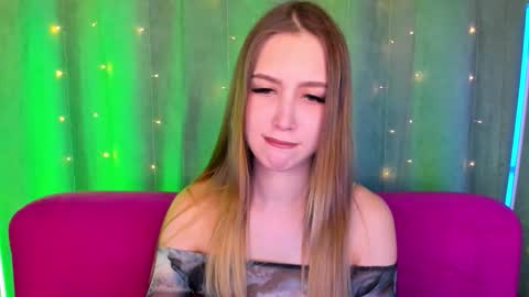 leiawow online show from February 7, 9:34 am