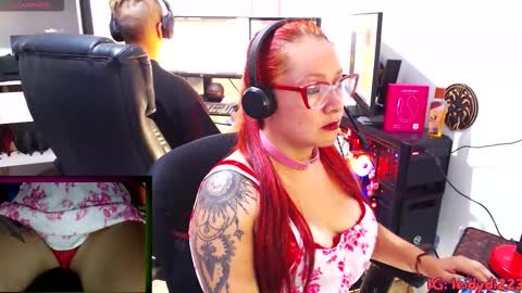 Snapshot of leidycrstnch21 chatting on October 13, 10:56 pm LeidyDi223 online show from October 13, 10:56 pm