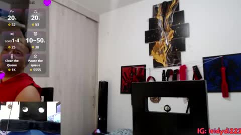 Snapshot of leidycrstnch21 chatting on October 1, 9:57 pm LeidyDi223 online show from October 1, 9:57 pm