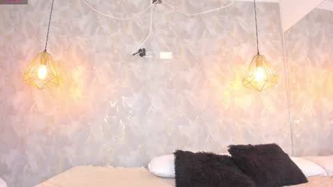 LEIGH ANGELS online show from July 8, 10:02 pm