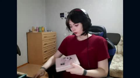 Viola online show from May 13, 9:13 pm