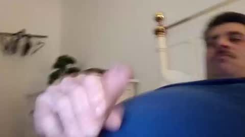 leightimmins001 online show from December 1, 9:46 pm