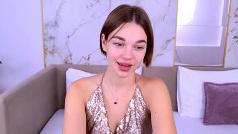 LeilaLawson online show from February 6, 7:56 am