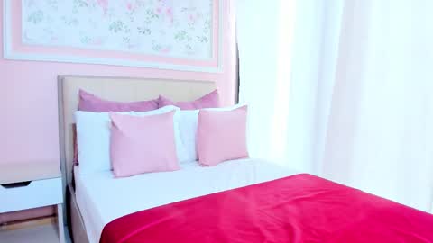 Leily online show from March 25, 8:48 pm