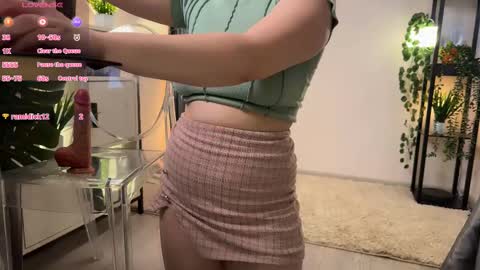 Lela online show from February 26, 10:58 pm