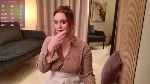 Lela online show from February 12, 7:06 pm