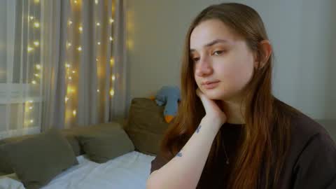 Lelia online show from March 4, 10:29 pm