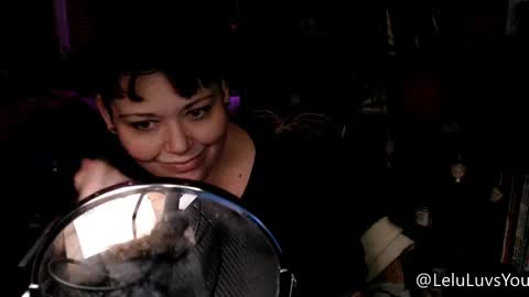 Snapshot of leluluvsyou chatting on September 10, 6:25 am Lelu Fallas online show from September 10, 6:25 am