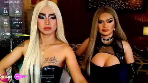lemonass_ online show from June 22, 8:22 am