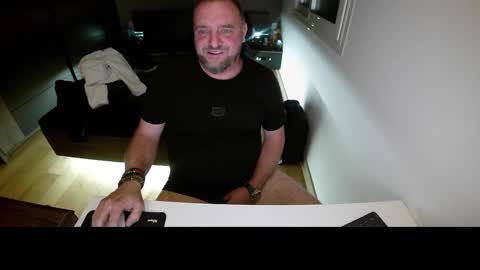 Snapshot of lemouth006 chatting on October 4, 1:47 am Ange online show from October 4, 1:47 am