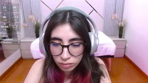 Snapshot of lena_roses chatting on September 20, 10:46 pm Lena online show from September 20, 10:46 pm