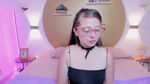 Lenna  online show from June 16, 11:47 am