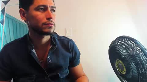 leo_carter1 online show from March 2, 2:35 pm