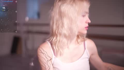  Ashly  online show from November 5, 9:22 am