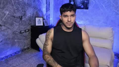 Leo independent model online show from November 14, 12:46 am