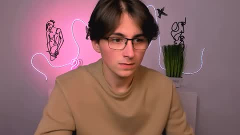 leo_valor online show from December 20, 1:29 pm