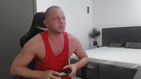 Snapshot of leoknightx chatting on September 29, 6:40 pm Leo online show from September 29, 6:40 pm