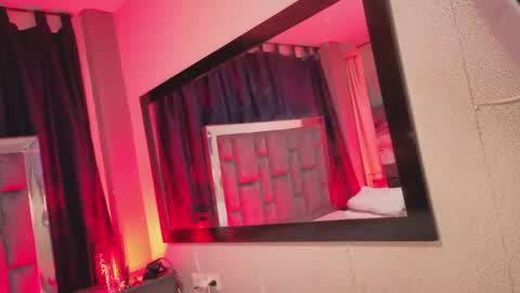 leomonnroe online show from February 6, 9:28 pm