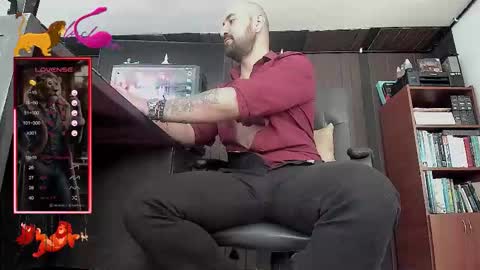 Leon online show from September 20, 3:59 pm