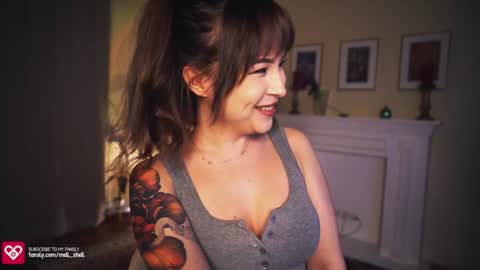 Snapshot of leonamell chatting on January 11, 6:23 pm Leo online show from January 11, 6:23 pm