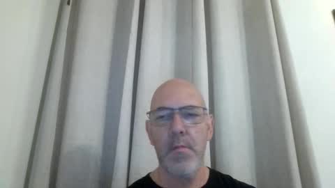 leonew71 online show from March 19, 8:09 am