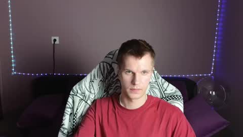 Leon online show from December 30, 3:12 pm