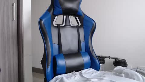 leostorm25 online show from April 23, 10:00 pm