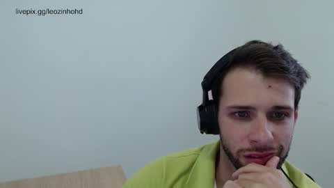 leozinhohd online show from March 9, 7:51 pm