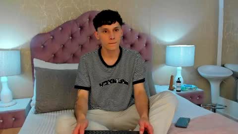 LephyStar online show from June 3, 4:15 am