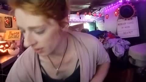 LesleyGumGrass- The Boring Trans girl online show from October 4, 2:15 pm