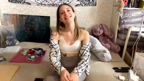 Snapshot of lesleytargett chatting on October 31, 8:04 am Sia online show from October 31, 8:04 am