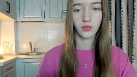  LESLIE   online show from November 21, 2:09 am