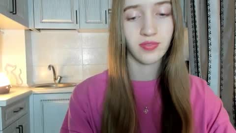  LESLIE   online show from November 18, 8:23 pm