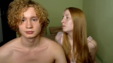 Alisa  Jhony online show from October 22, 2:30 pm