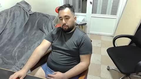 letmerideyourass online show from May 17, 2:32 am